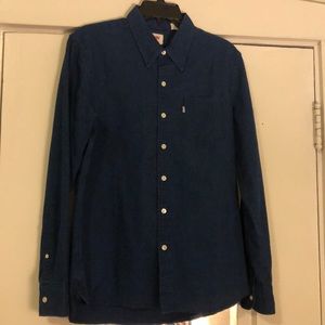 Levi’s denim shirt. Like new.